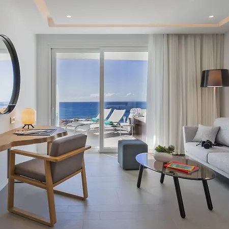 Royal Hideaway Corales - Adults Only אדחה
