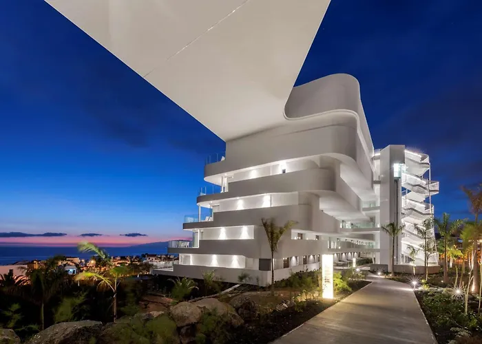 מלון Royal Hideaway Corales - Adults Only 5*