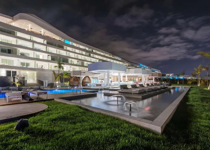 Royal Hideaway Corales - Adults Only אדחה