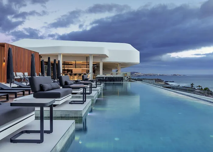 מלון Royal Hideaway Corales - Adults Only אדחה